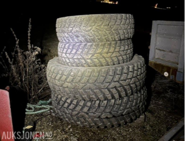 Landbouwmachine Nokian tri 2 dekk 440/80R34 360/80R24: afbeelding 1