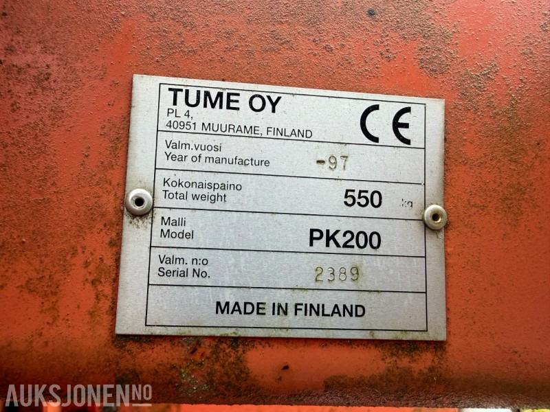 Tume PK200 – PTO-drevet vedkløyver / vedmaskin Tume PK200 – PTO-drevet vedkløyver / vedmaskin - Landbouwmachine: afbeelding 5 Tume PK200 – PTO-drevet vedkløyver / vedmaskin Tume PK200 – PTO-drevet vedkløyver / vedmaskin - Landbouwmachine: afbeelding 5