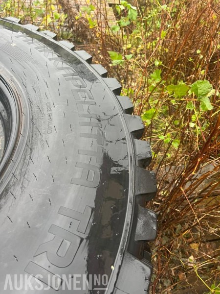 Vinter hjulsett Hakkapelitta tri 540/80R38 og 440/80R28 - Landbouwmachine: afbeelding 4 Vinter hjulsett Hakkapelitta tri 540/80R38 og 440/80R28 - Landbouwmachine: afbeelding 4