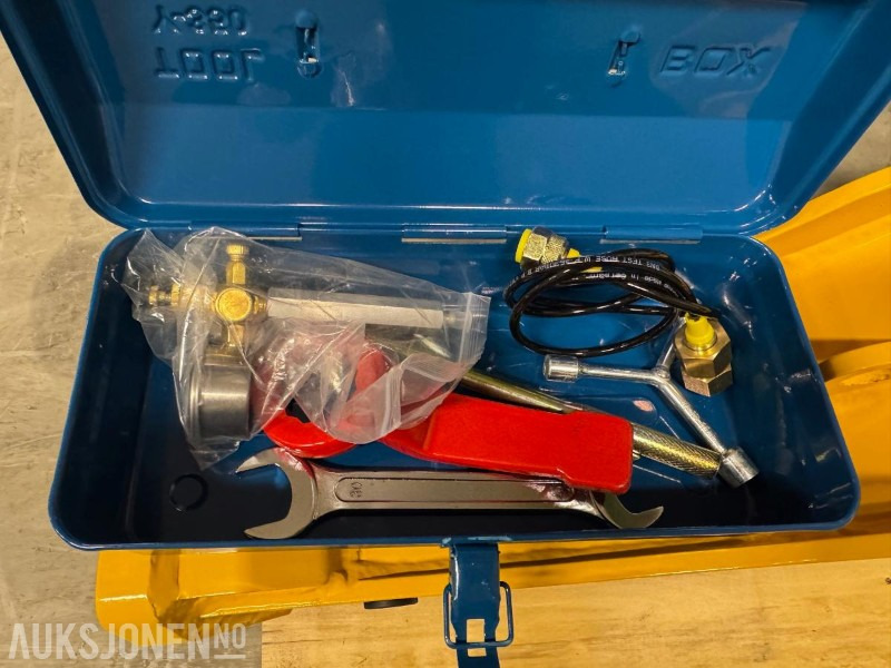 NY HENIMA PIGGHAMMER TIL 4-7 TONNS GRAVEMASKIN S40 M/GARANTI - Hydraulische hamer: afbeelding 5 NY HENIMA PIGGHAMMER TIL 4-7 TONNS GRAVEMASKIN S40 M/GARANTI - Hydraulische hamer: afbeelding 5