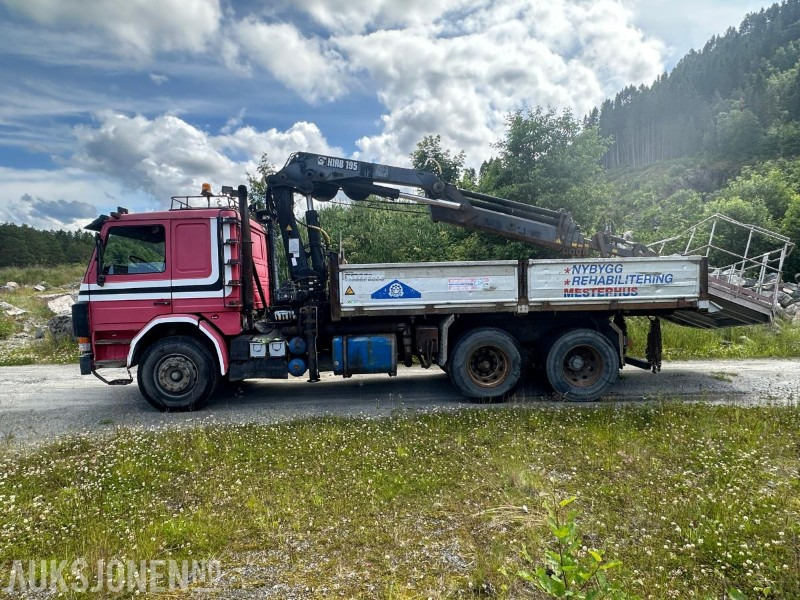 Scania P112H - Intercooler - 6X2 - Fastmontert kran med uttrekk og kurv - Tipp kasse - Kraanwagen: afbeelding 2 Scania P112H - Intercooler - 6X2 - Fastmontert kran med uttrekk og kurv - Tipp kasse - Kraanwagen: afbeelding 2