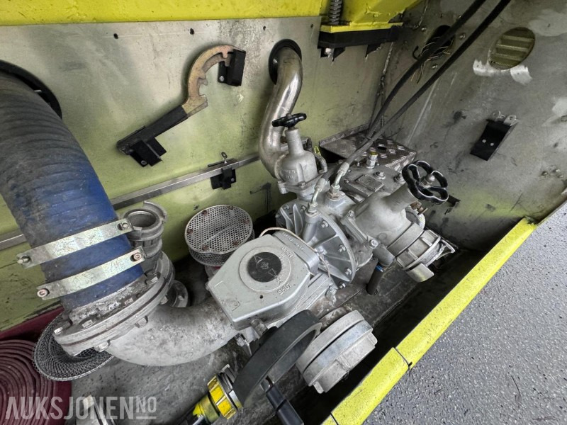 Leasing  Scania R144 GB 530 - 6X2 - Brannbil / Tankbil - Ziegler FP 8/8 pumpe - 17 m3 tank - Helluft Scania R144 GB 530 - 6X2 - Brannbil / Tankbil - Ziegler FP 8/8 pumpe - 17 m3 tank - Helluft: afbeelding 9