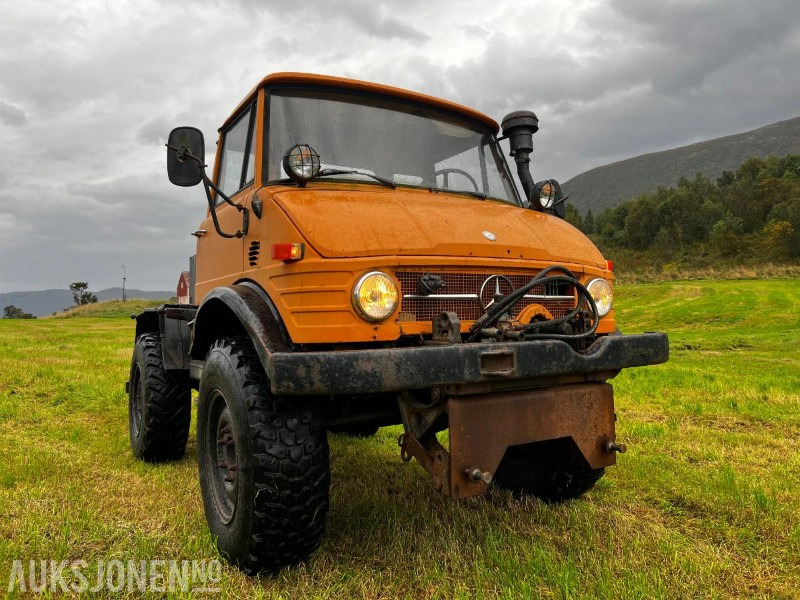 1976 Mercedes-Benz UNIMOG 406 PTO BRØYTEPLATE - Vrachtwagen: afbeelding 5 1976 Mercedes-Benz UNIMOG 406 PTO BRØYTEPLATE - Vrachtwagen: afbeelding 5