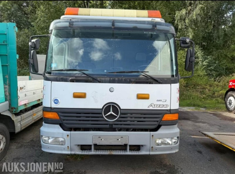 2003 Mercedes-Benz 823/33AT Atego, Reparasjonsobjekt - Vrachtwagen: afbeelding 2 2003 Mercedes-Benz 823/33AT Atego, Reparasjonsobjekt - Vrachtwagen: afbeelding 2