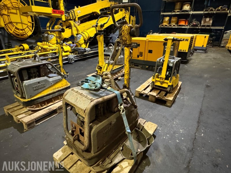 Wacker Neuson vibroplate - Wals: afbeelding 1 Wacker Neuson vibroplate - Wals: afbeelding 1