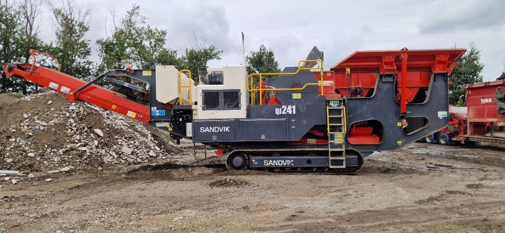 Sandvik QJ 241  - Mobiele breker: afbeelding 3 Sandvik QJ 241  - Mobiele breker: afbeelding 3