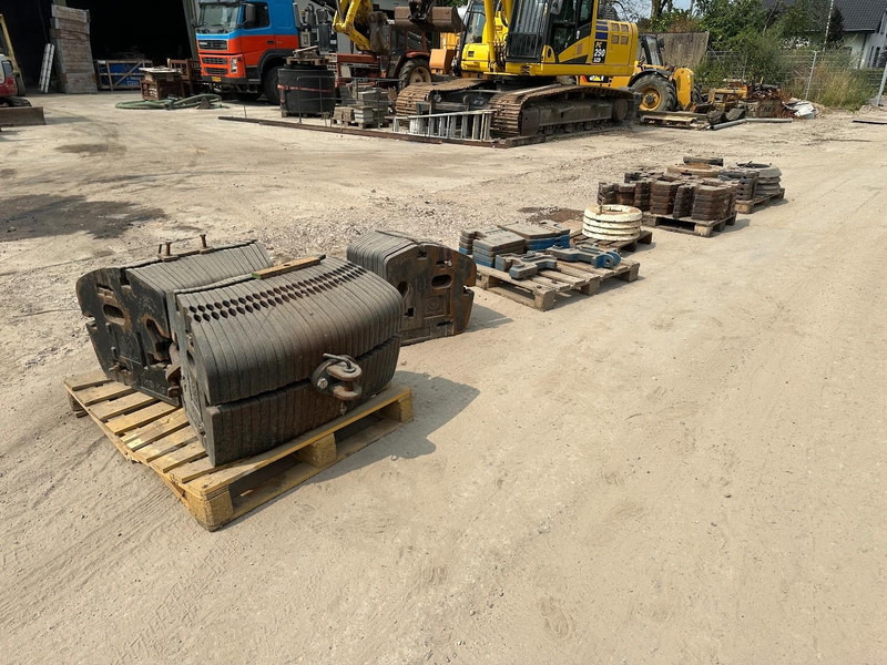 Fiat Gewichten Front weights / Wheel weights - Tractor: afbeelding 1 Fiat Gewichten Front weights / Wheel weights - Tractor: afbeelding 1