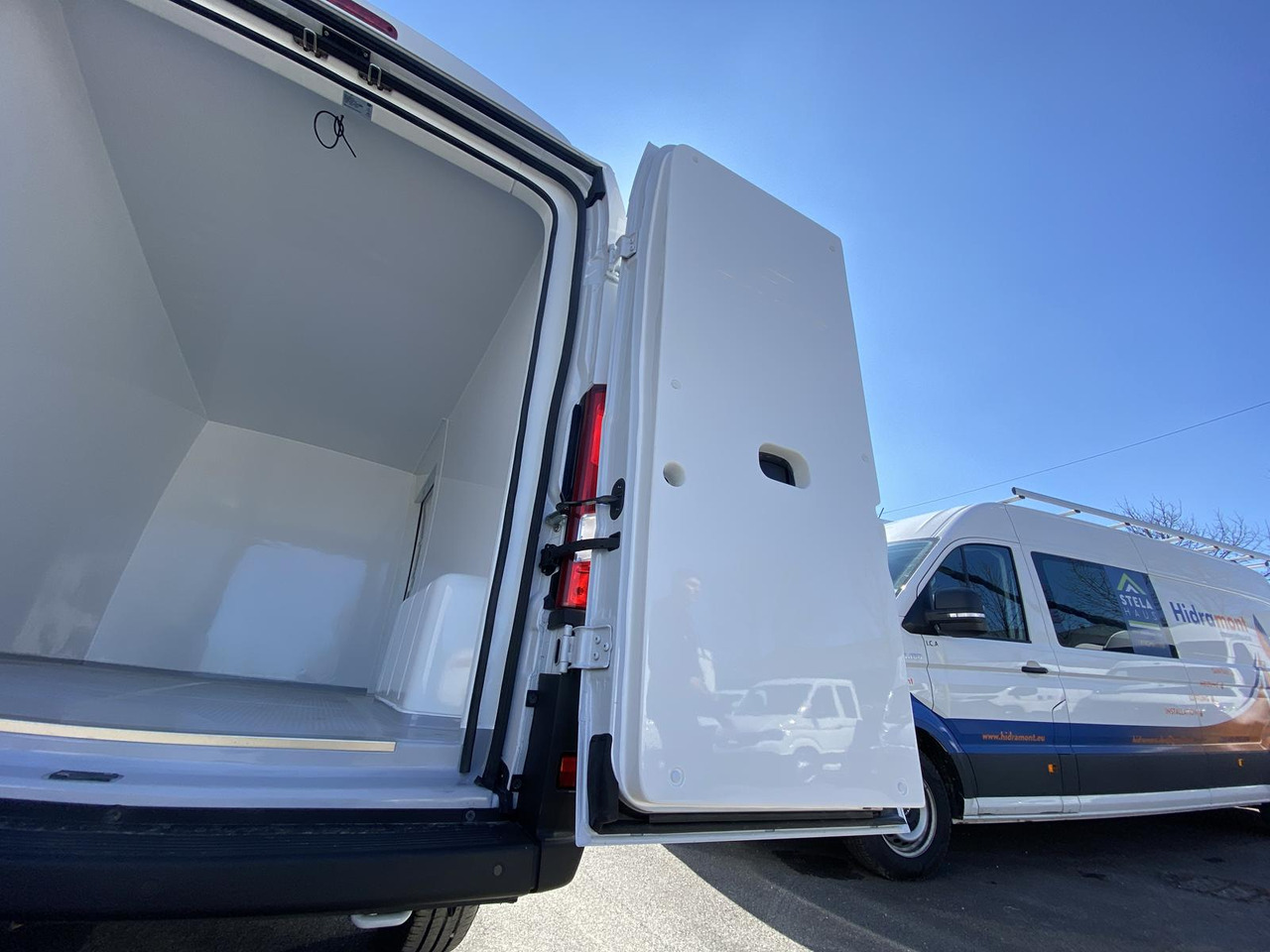 Nieuw Koelwagen FIAT DUCATO L3H2 140PS | TIEFKÜHLFAHRZEUG -20C + KONVEKTA TK 4022 12V-230V: afbeelding 8 Nieuw Koelwagen FIAT DUCATO L3H2 140PS | TIEFKÜHLFAHRZEUG -20C + KONVEKTA TK 4022 12V-230V: afbeelding 8