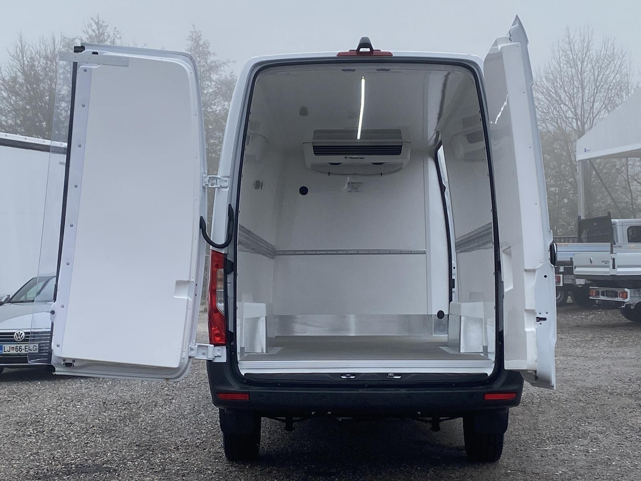 Nieuw Koelwagen MERCEDES-BENZ SPRINTER 317 CDI L4H3 170PS AUTOMATIK FRISCHDIENST + KONVEKTA FK 3022 12-220V: afbeelding 9 Nieuw Koelwagen MERCEDES-BENZ SPRINTER 317 CDI L4H3 170PS AUTOMATIK FRISCHDIENST + KONVEKTA FK 3022 12-220V: afbeelding 9