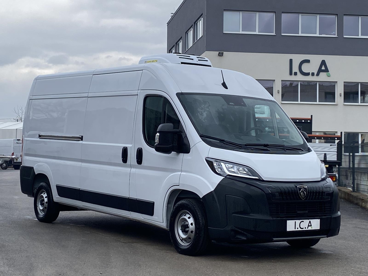 PEUGEOT BOXER L3H2 180PS CONFORT 335 / FRISCHDIENST BIS 0 + KONVEKTA FK2321 12-230V - Koelwagen: afbeelding 1 PEUGEOT BOXER L3H2 180PS CONFORT 335 / FRISCHDIENST BIS 0 + KONVEKTA FK2321 12-230V - Koelwagen: afbeelding 1