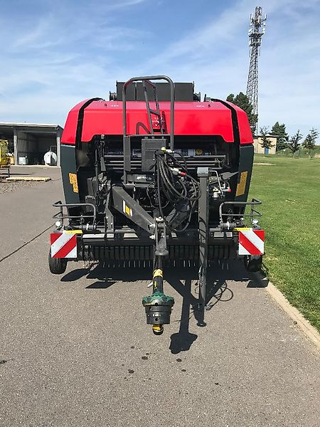 Massey Ferguson MF 4160 V Xtra / Lely - Ronde balenpers: afbeelding 3 Massey Ferguson MF 4160 V Xtra / Lely - Ronde balenpers: afbeelding 3