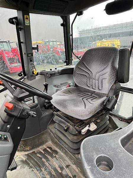 Tractor New Holland TS 115: afbeelding 10 Tractor New Holland TS 115: afbeelding 10