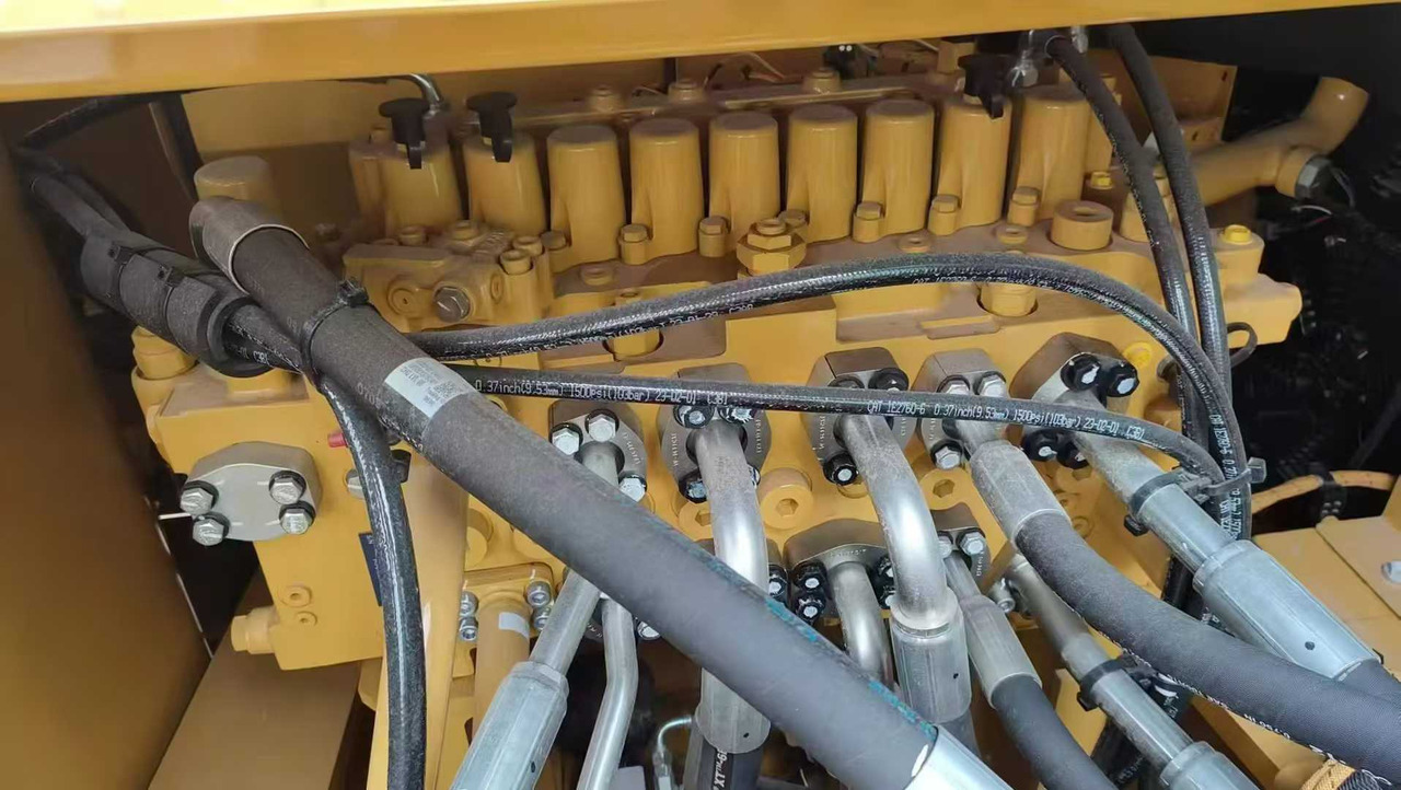 Rupsgraafmachine Caterpillar CAT 330GC 320GC 320GX 320 320D 320CL 20T 30T New Model Used Excavator: afbeelding 8 Rupsgraafmachine Caterpillar CAT 330GC 320GC 320GX 320 320D 320CL 20T 30T New Model Used Excavator: afbeelding 8