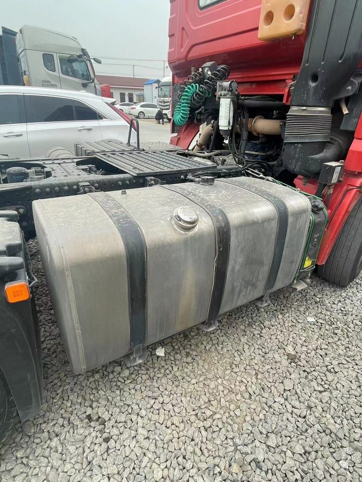 Trekker Shacman Slightly Used X3000 X5000 (6*4) Semi Truck Head Tractor Head Tipper Head: afbeelding 11