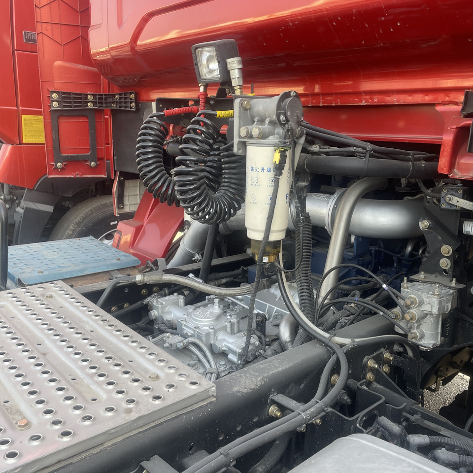 Trekker Shacman Slightly Used X3000 X5000 (6*4) Semi Truck Head Tractor Head Tipper Head: afbeelding 10