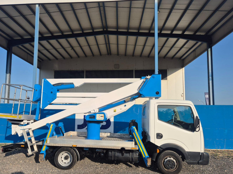 Nissan CABSTAR 35.12 SOCAGE DA320 - Vrachtwagen, Kraanwagen: afbeelding 2 Nissan CABSTAR 35.12 SOCAGE DA320 - Vrachtwagen, Kraanwagen: afbeelding 2
