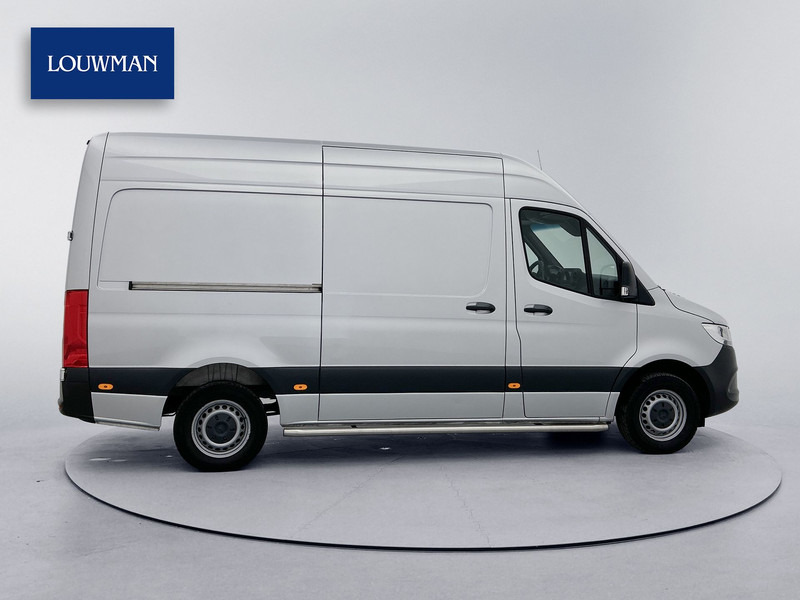 Mercedes-Benz Sprinter 316 2.2 CDI L2H2 Inrichting Navigatie Camera 220v omvormer Geveerde stoel - Gesloten bestelwagen: afbeelding 4 Mercedes-Benz Sprinter 316 2.2 CDI L2H2 Inrichting Navigatie Camera 220v omvormer Geveerde stoel - Gesloten bestelwagen: afbeelding 4