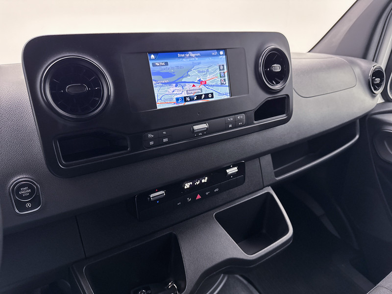 Kleine bestelwagen Mercedes-Benz Sprinter 317 1.9 CDI L2H2 Navigatie Achteruitrijcamera Apple Carplay/Android Auto Betimmering Cruise Control: afbeelding 7
