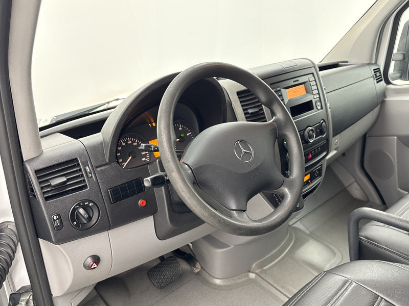 Mercedes-Benz Sprinter 516 2.2 CDI 432 Clixtar Bakwagen met Laadklep Automaat Cruise Control - Bestelwagen gesloten laadbak: afbeelding 4 Mercedes-Benz Sprinter 516 2.2 CDI 432 Clixtar Bakwagen met Laadklep Automaat Cruise Control - Bestelwagen gesloten laadbak: afbeelding 4