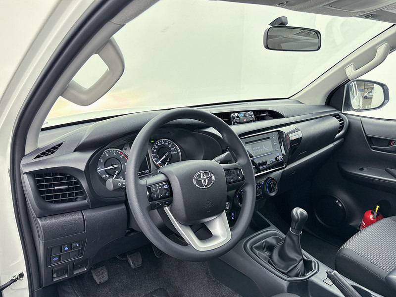 Toyota Hilux 2.4 D-4D Comfort 4x4 Xtra Cab NIEUW 3500KG Trekgewicht Cruise Control Airco - Pick-up: afbeelding 5 Toyota Hilux 2.4 D-4D Comfort 4x4 Xtra Cab NIEUW 3500KG Trekgewicht Cruise Control Airco - Pick-up: afbeelding 5