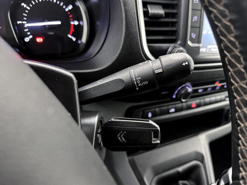 Kleine bestelwagen Toyota ProAce Worker 2.0 D-4D Navigator Marge (btw-vrij) Navigatie Trekhaak Camera Betimmering: afbeelding 20 Kleine bestelwagen Toyota ProAce Worker 2.0 D-4D Navigator Marge (btw-vrij) Navigatie Trekhaak Camera Betimmering: afbeelding 20