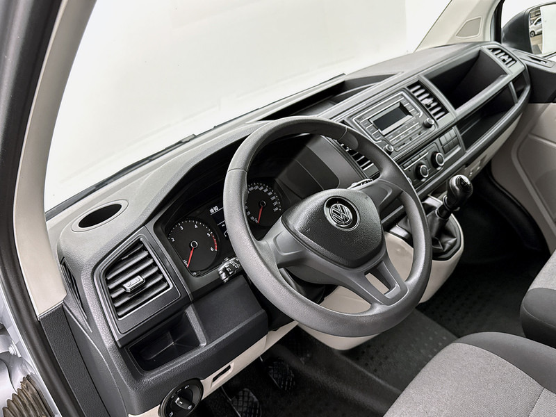 Volkswagen Transporter 2.0 TDI L1H1 Imperiaal Cruise control Airco Betimmering - Kleine bestelwagen: afbeelding 4 Volkswagen Transporter 2.0 TDI L1H1 Imperiaal Cruise control Airco Betimmering - Kleine bestelwagen: afbeelding 4