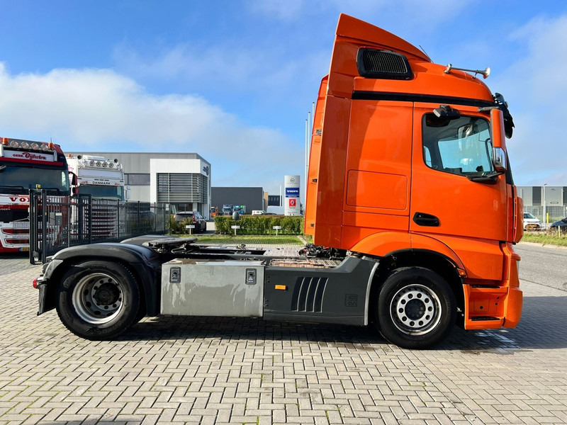 Mercedes-Benz Actros 1836 4x2 trekker - Trekker: afbeelding 4 Mercedes-Benz Actros 1836 4x2 trekker - Trekker: afbeelding 4