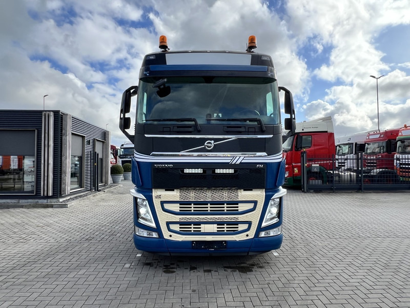 Volvo FH 500 6x2 vla trekker Pusher / lift / 693535Km - Trekker: afbeelding 2 Volvo FH 500 6x2 vla trekker Pusher / lift / 693535Km - Trekker: afbeelding 2