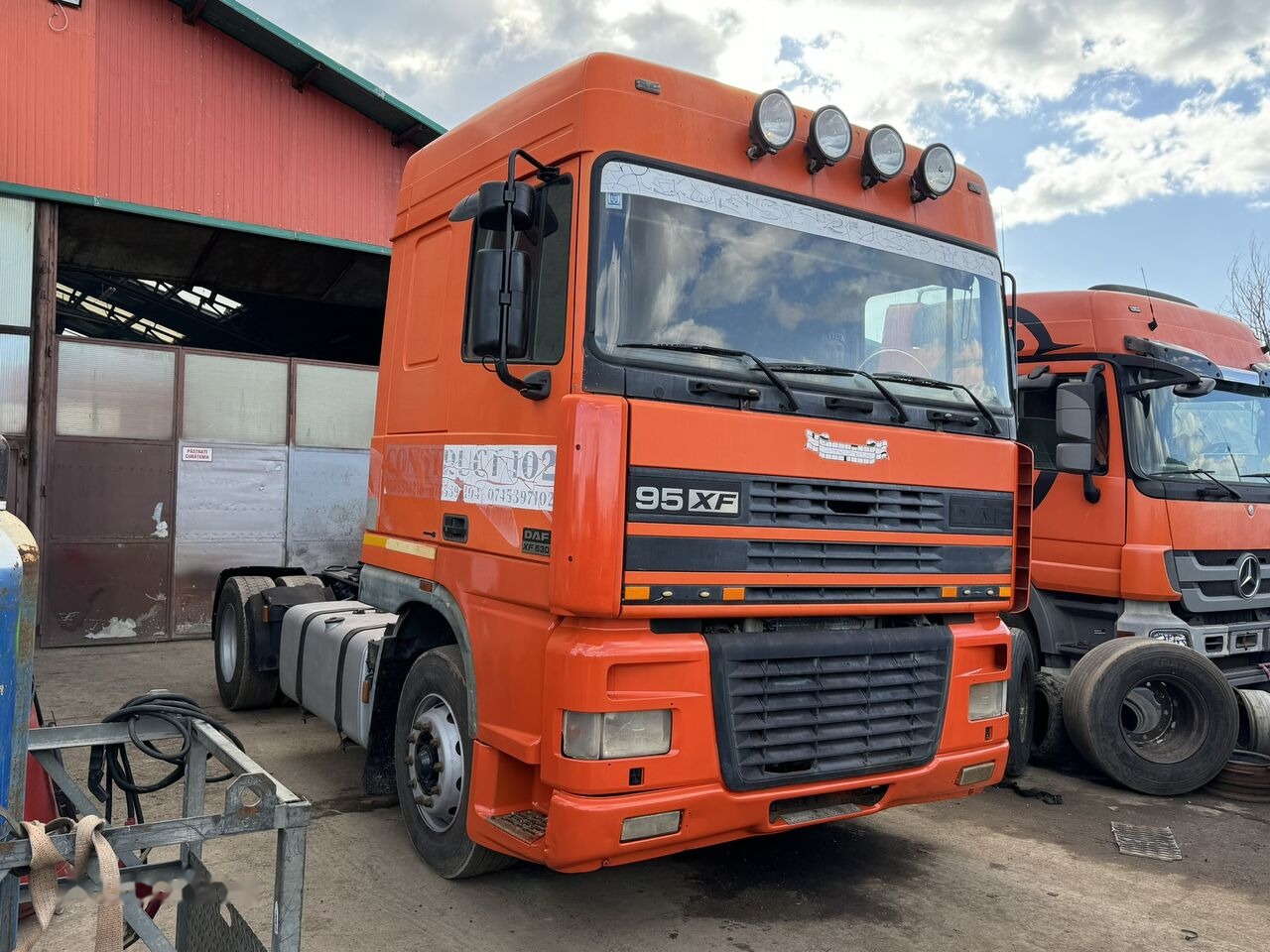 DAF XF 95 530 Euro 3 EXPORT Retarder - Trekker: afbeelding 3 DAF XF 95 530 Euro 3 EXPORT Retarder - Trekker: afbeelding 3