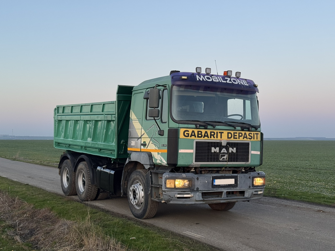 MAN 26 414 6x4 KIPPER L2000 Euro3 Manual Injection Pomp - Vrachtwagen: afbeelding 4 MAN 26 414 6x4 KIPPER L2000 Euro3 Manual Injection Pomp - Vrachtwagen: afbeelding 4