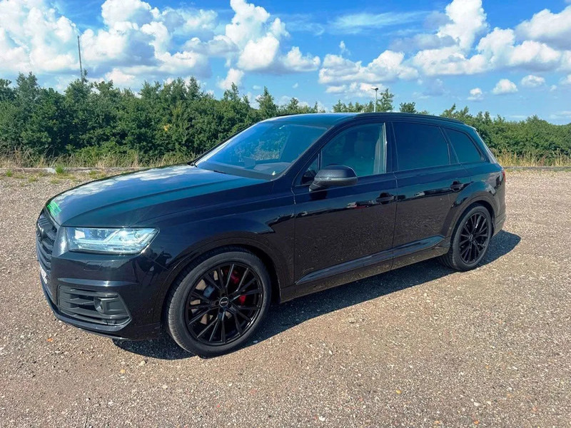 Audi SQ7 Black Edition. panoramo sun roof. . oil heater. head up display. 21" alu weels. night vision. B&O sound system. - SUV: afbeelding 2 Audi SQ7 Black Edition. panoramo sun roof. . oil heater. head up display. 21" alu weels. night vision. B&O sound system. - SUV: afbeelding 2