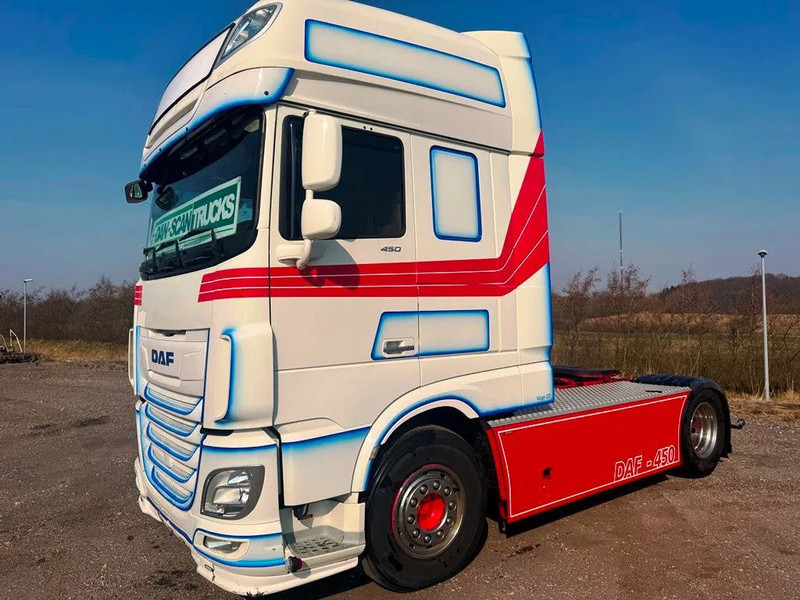 DAF XF 450 DAF XF 450 Special Interior. 706000 km. Euro 6 - Trekker: afbeelding 3 DAF XF 450 DAF XF 450 Special Interior. 706000 km. Euro 6 - Trekker: afbeelding 3