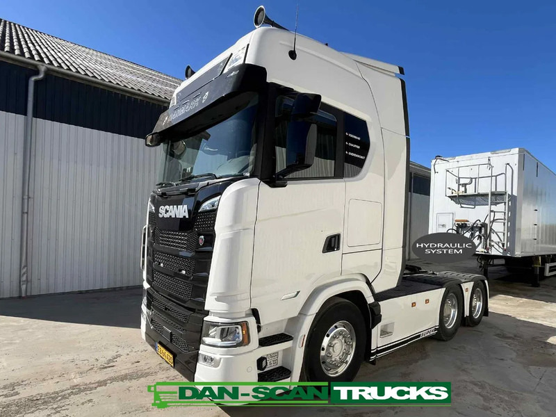 Scania 560S Super NGS SUPER .Air / Air suspension. hydr. system. - Trekker: afbeelding 1 Scania 560S Super NGS SUPER .Air / Air suspension. hydr. system. - Trekker: afbeelding 1