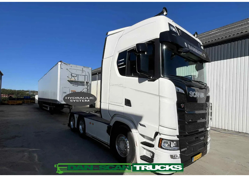 Scania 560S Super NGS SUPER .Air / Air suspension. hydr. system. - Trekker: afbeelding 2 Scania 560S Super NGS SUPER .Air / Air suspension. hydr. system. - Trekker: afbeelding 2