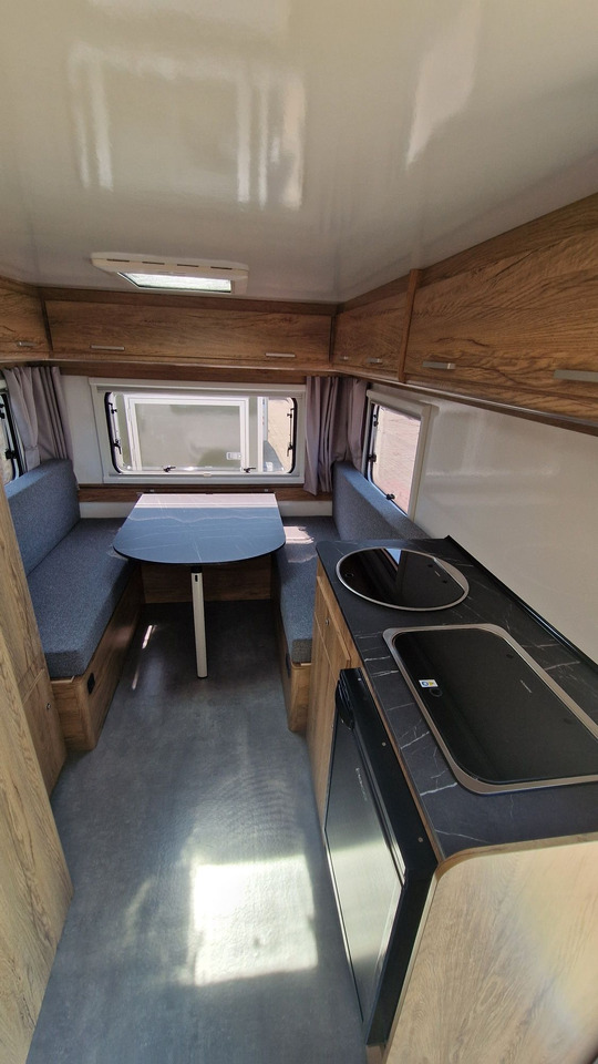 N-LAZUR Niewiadów Nowa Przyczepa Kempingowa dla 4 osób z Łazienką - Caravan: afbeelding 1 N-LAZUR Niewiadów Nowa Przyczepa Kempingowa dla 4 osób z Łazienką - Caravan: afbeelding 1