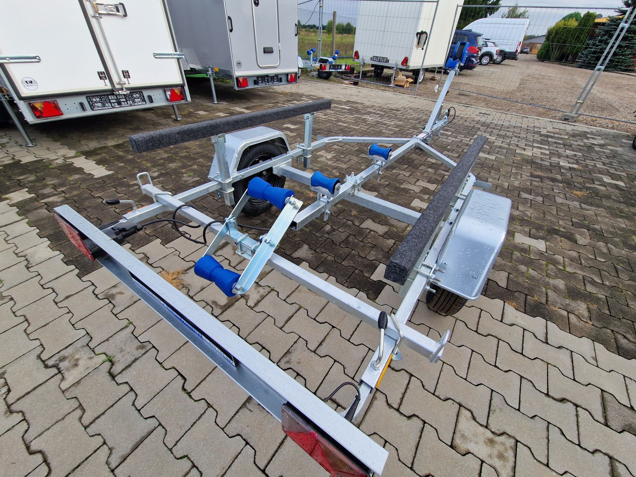 Nowa Przyczepa Podłodziowa ponton łódź 350 - 550cm Niewiadów P400 P415 - Autotransport aanhangwagen: afbeelding 4 Nowa Przyczepa Podłodziowa ponton łódź 350 - 550cm Niewiadów P400 P415 - Autotransport aanhangwagen: afbeelding 4