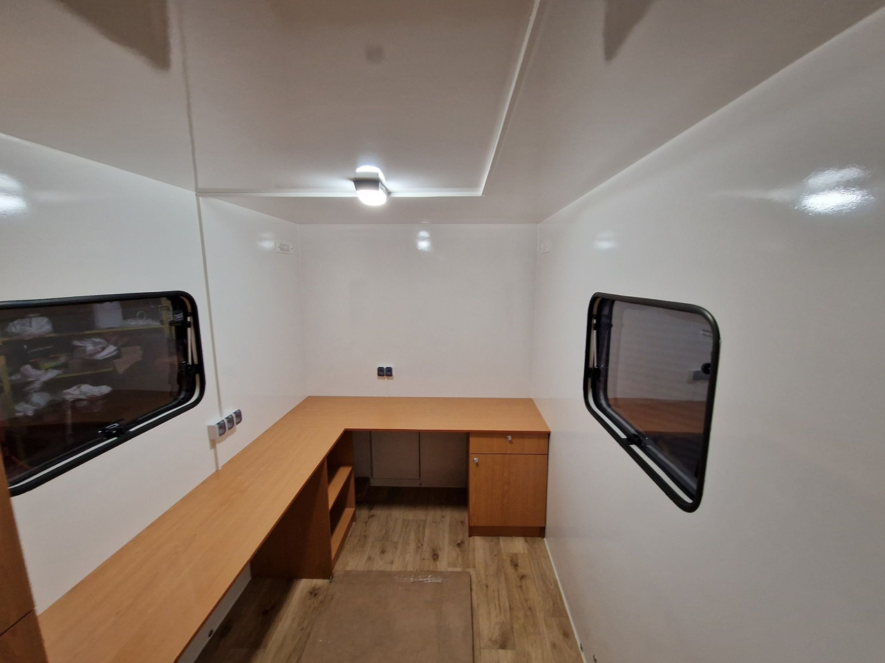 Przyczepa Socjalna Magazyn Budowa Stróżówka Nowa dowolna zabudowa - Wooncontainer, Aanhanger: afbeelding 5 Przyczepa Socjalna Magazyn Budowa Stróżówka Nowa dowolna zabudowa - Wooncontainer, Aanhanger: afbeelding 5