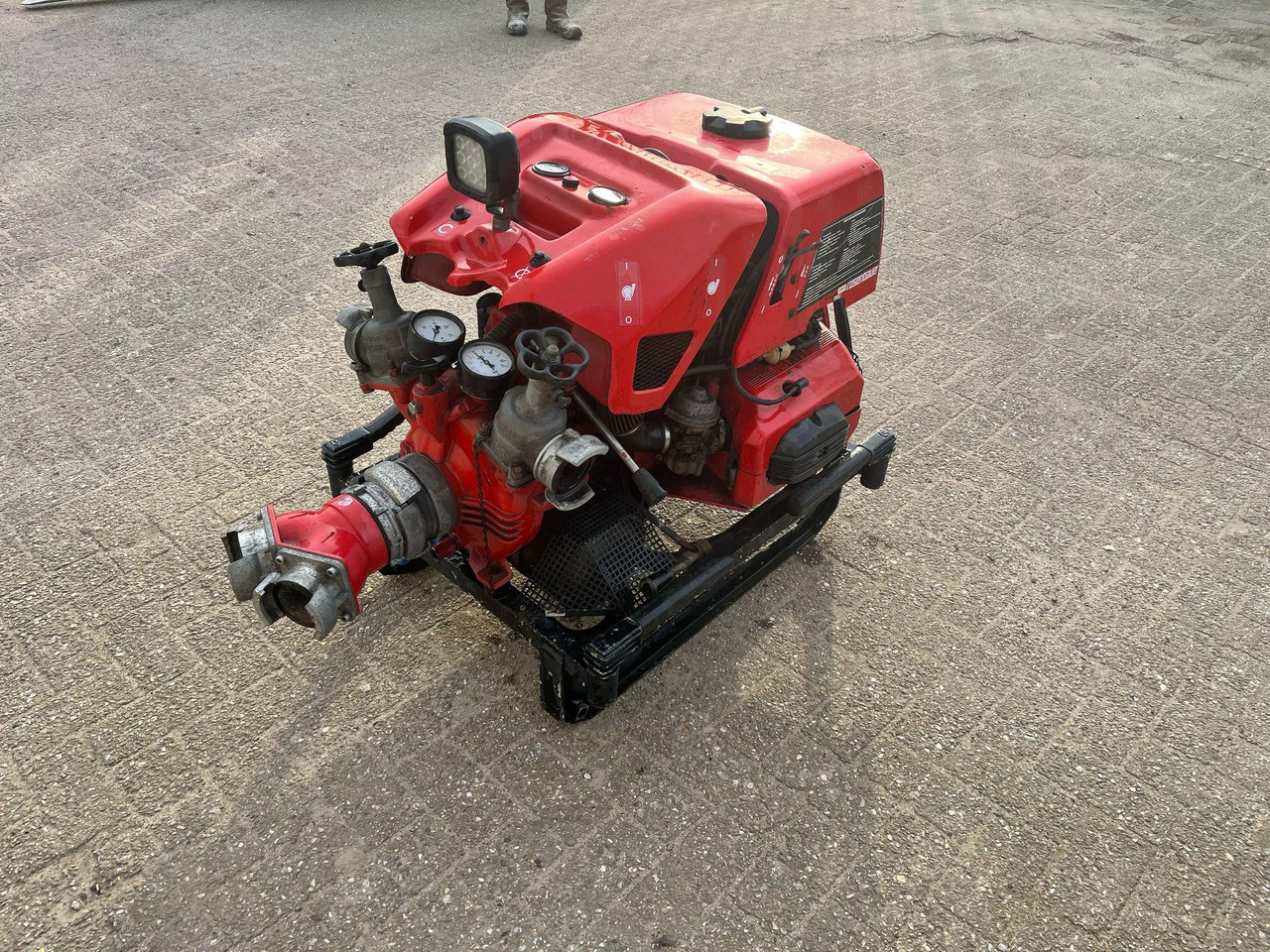 Rosenbauer FP 8/8 - Water pomp: afbeelding 3 Rosenbauer FP 8/8 - Water pomp: afbeelding 3