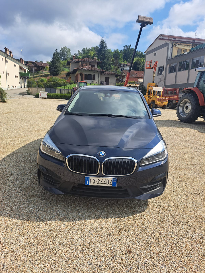 BMW 216 D ACTIVE TOURER - Sedan: afbeelding 3 BMW 216 D ACTIVE TOURER - Sedan: afbeelding 3