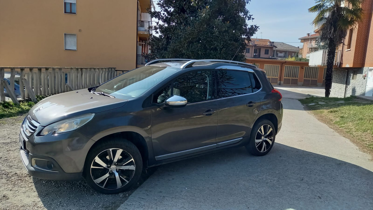 PEUGEOT 2008 - Sedan: afbeelding 2 PEUGEOT 2008 - Sedan: afbeelding 2