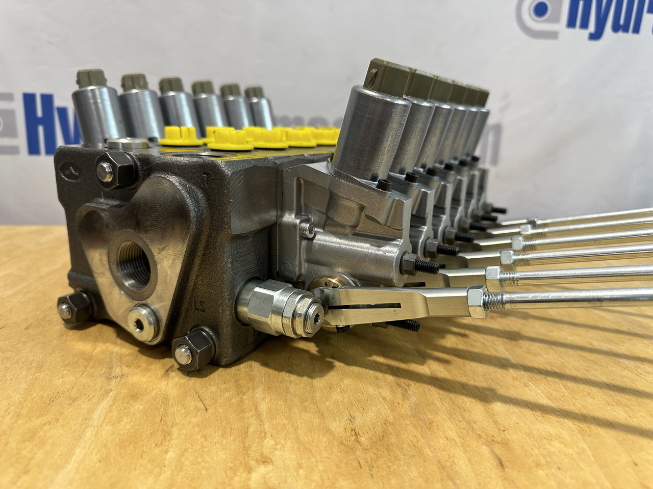 Valve Walvoil DPX100 Epsilon, Palift, Fassi, Palfinger - Uitrijwagen: afbeelding 2 Valve Walvoil DPX100 Epsilon, Palift, Fassi, Palfinger - Uitrijwagen: afbeelding 2
