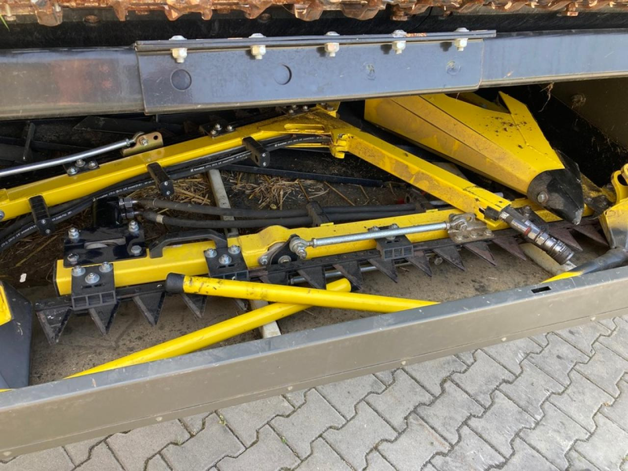 Geringhoff TRUFLEX RAZOR 40FT ZU FENDT IDEAL9 - Graanmaaibord: afbeelding 5 Geringhoff TRUFLEX RAZOR 40FT ZU FENDT IDEAL9 - Graanmaaibord: afbeelding 5