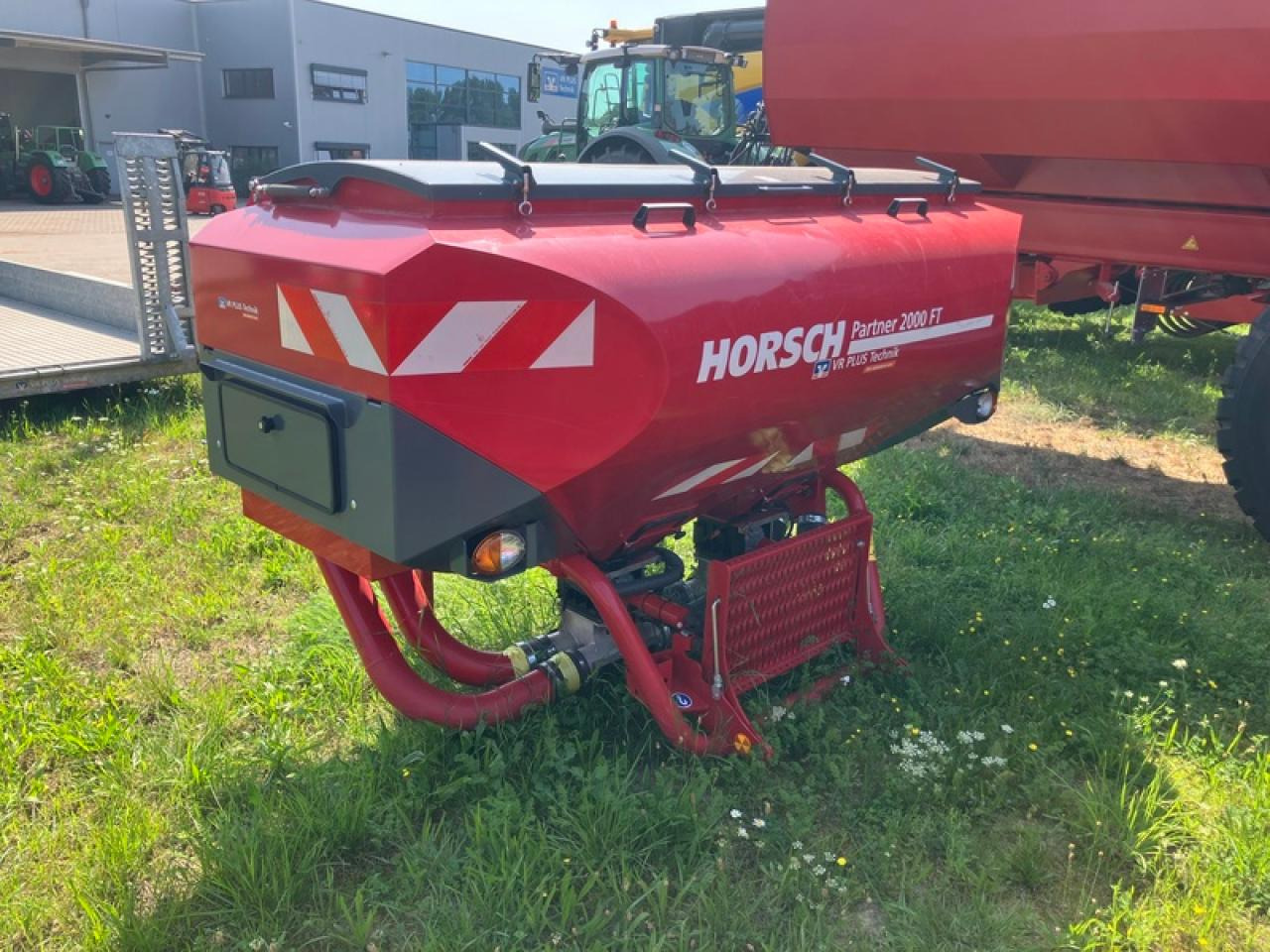 Horsch PARTNER 2000 FRONTTANK - Kunstmeststrooier: afbeelding 4 Horsch PARTNER 2000 FRONTTANK - Kunstmeststrooier: afbeelding 4