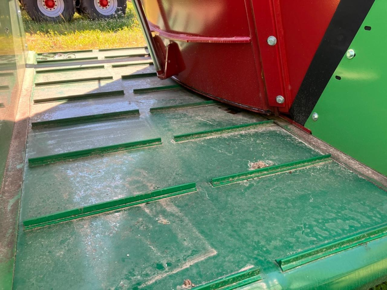 Strautmann VERTIMIX 2401DAKTION - Voermengwagen: afbeelding 4 Strautmann VERTIMIX 2401DAKTION - Voermengwagen: afbeelding 4
