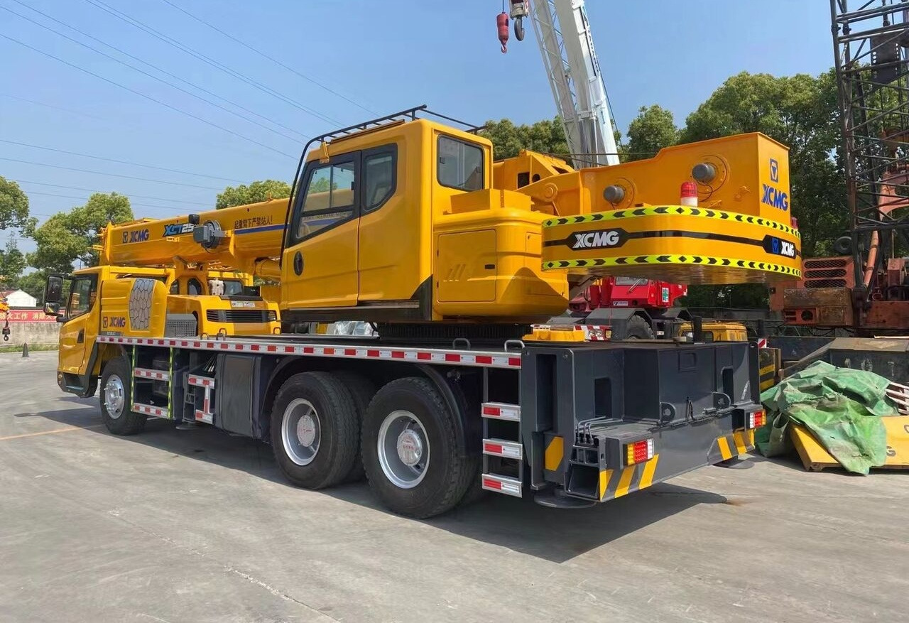 XCMG XCT25 QY25K5D 25ton 50ton 70ton 100ton 130 ton - Mobiele kraan: afbeelding 2 XCMG XCT25 QY25K5D 25ton 50ton 70ton 100ton 130 ton - Mobiele kraan: afbeelding 2