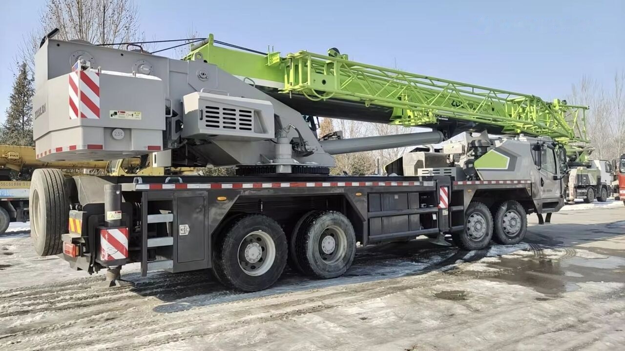 Zoomlion ZTC350 ZTC250 ZTC550 ZTC1000 35t 35ton 50t 70t - Mobiele kraan: afbeelding 3 Zoomlion ZTC350 ZTC250 ZTC550 ZTC1000 35t 35ton 50t 70t - Mobiele kraan: afbeelding 3