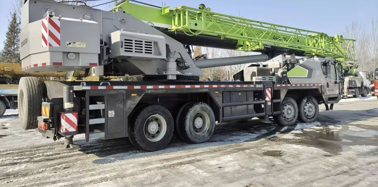 Zoomlion ZTC350 ZTC250 ZTC550 ZTC1000 - Mobiele kraan: afbeelding 3 Zoomlion ZTC350 ZTC250 ZTC550 ZTC1000 - Mobiele kraan: afbeelding 3