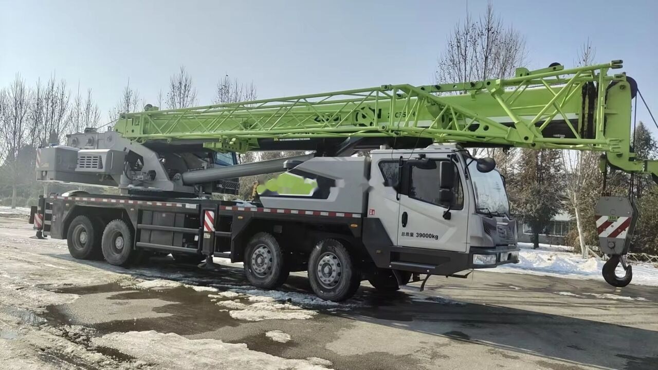 Zoomlion zoomlion ZTC350 ZTC500V ZTC700V ZTC900V 35 50 70 90 used truck c - Mobiele kraan: afbeelding 2 Zoomlion zoomlion ZTC350 ZTC500V ZTC700V ZTC900V 35 50 70 90 used truck c - Mobiele kraan: afbeelding 2