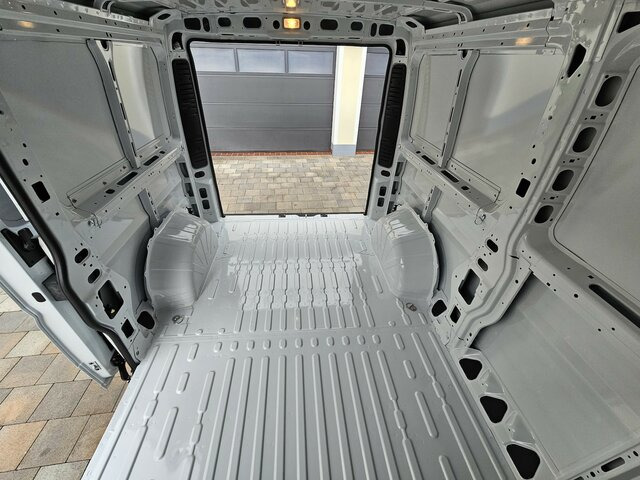 Kleine bestelwagen FIAT Ducato 120 L2H1 Premium Kabine + Visibility...: afbeelding 29