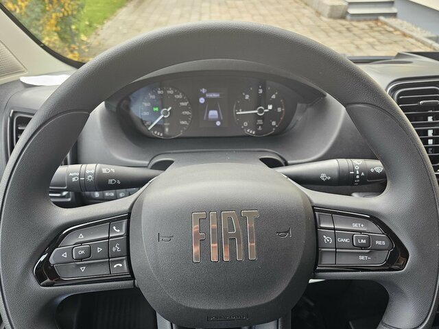 FIAT Ducato 140 DOKA Pritsche 2,9 Meter Klima DAB... - Bestelwagen met open laadbak, Bestelwagen met dubbele cabine: afbeelding 4 FIAT Ducato 140 DOKA Pritsche 2,9 Meter Klima DAB... - Bestelwagen met open laadbak, Bestelwagen met dubbele cabine: afbeelding 4